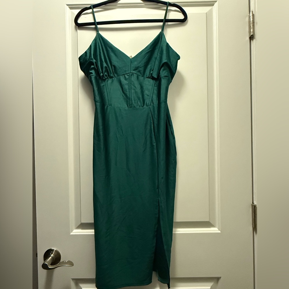 Elegant Green Women's Dress